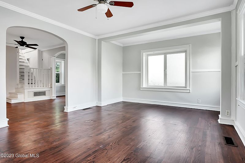 2nd image of 1509 4th Avenue