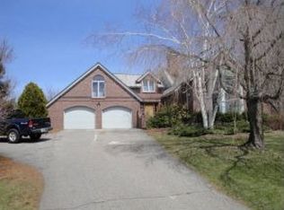 51 Exeter Rd, North Hampton, NH 03862