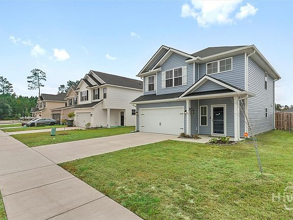 3rd image of 111 Centennial Court