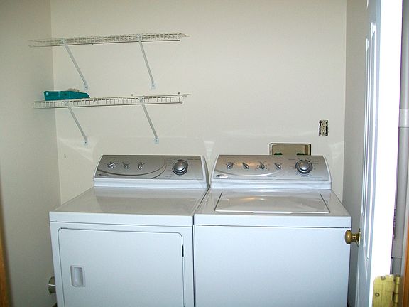 5th image of 7111 Foxlair Dr