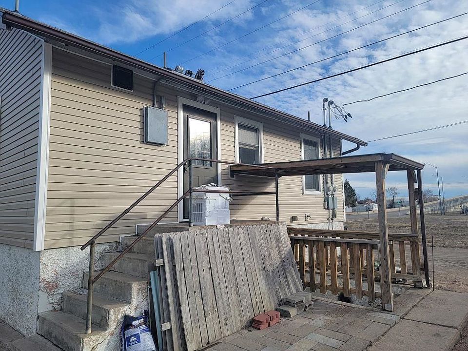 816 1/2 N Willow St, North Platte, NE 69101 Zillow