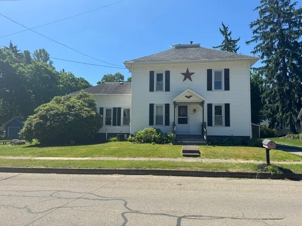 426 W Erie St, Linesville, PA 16424
