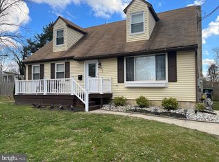 636 4th Ave, Lindenwold, NJ 08021