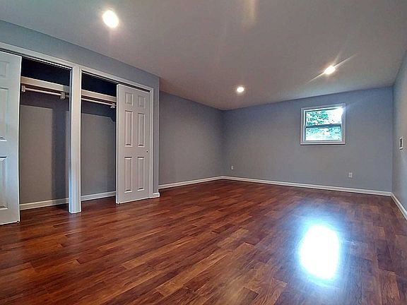 4th image of 1403 Race Ave