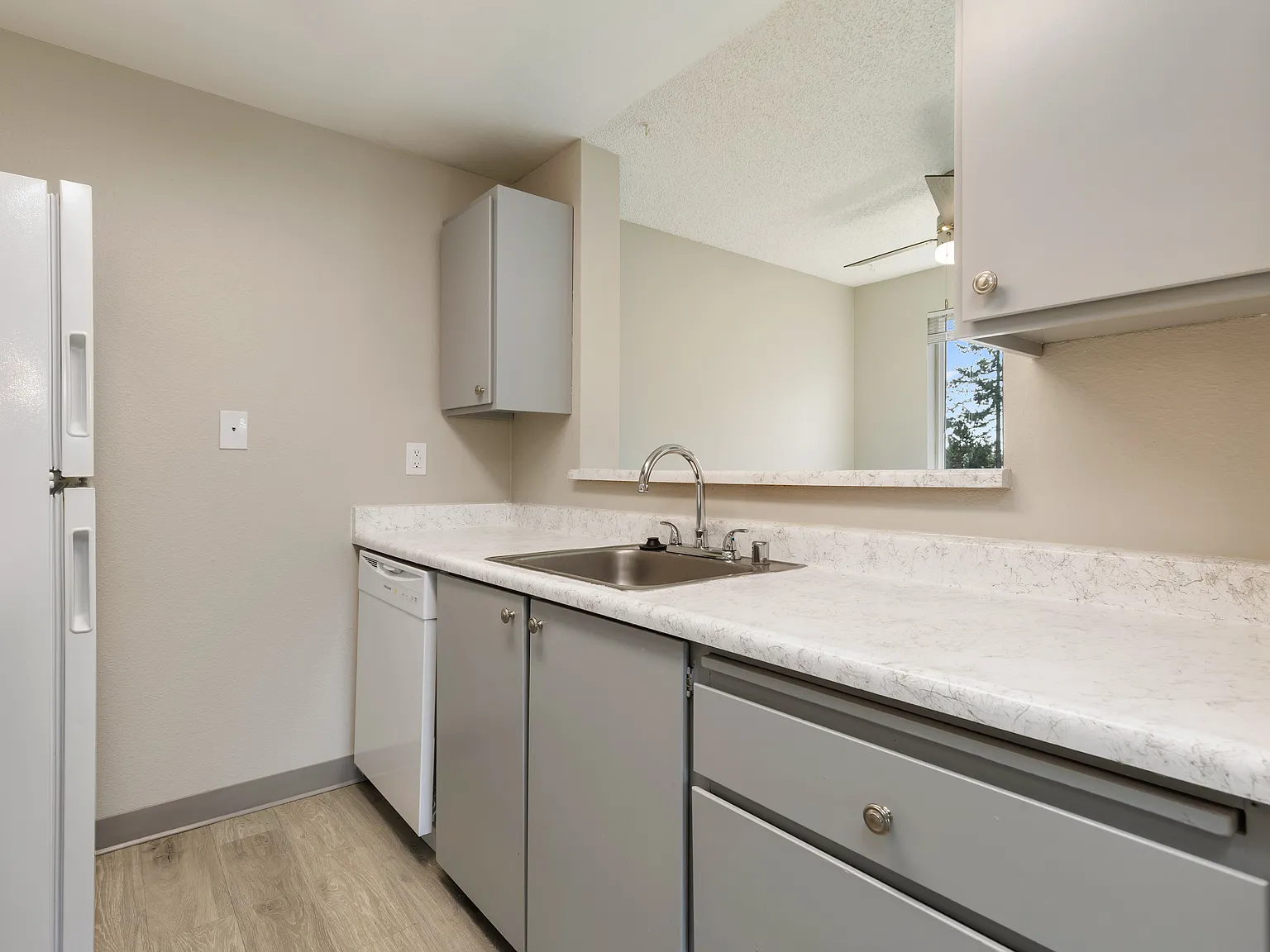 Hillcrest Estates — Photo 1
