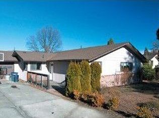 1190 Greenmeadows Way, Ashland, OR 97520