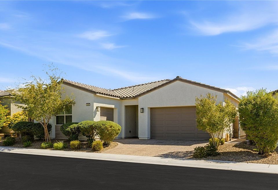 1st image of 3395 Peak View Ave