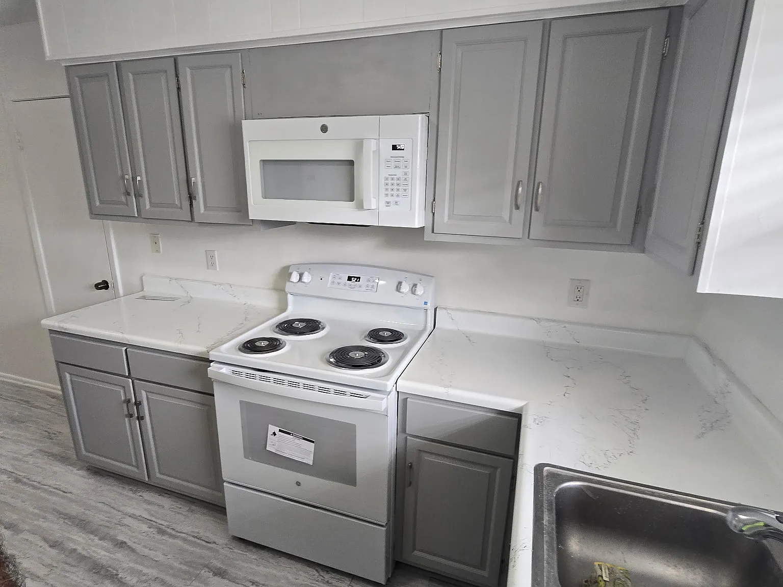 2 bed, 1100 sqft, $1,200 — Photo 4