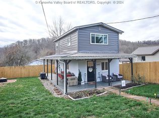 5147 Dover Dr, Cross Lanes, WV 25313