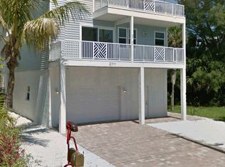 2311 Gulf Dr N, Bradenton Beach, FL 34217