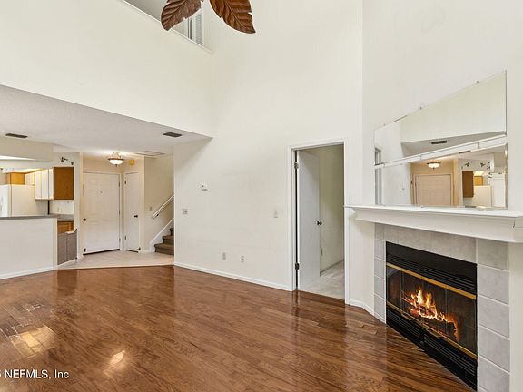 5th image of 8278 COPPERFIELD Circle W