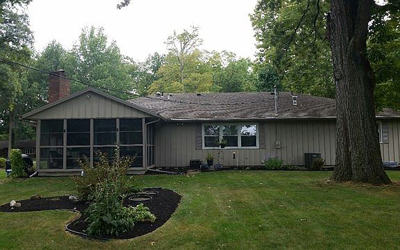 2nd image of 838 Oak Dr
