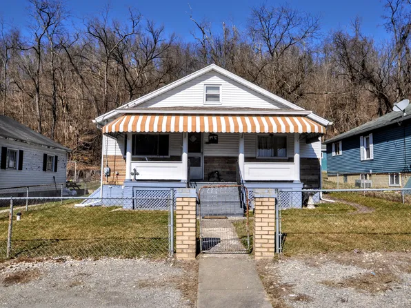 41 Taylor Ave, Clarksville, PA 15322