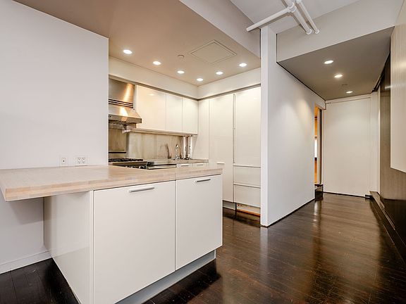 4th image of 242 Lafayette St APT 3N