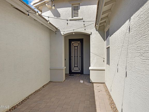 4th image of 2524 E ELEANA Lane