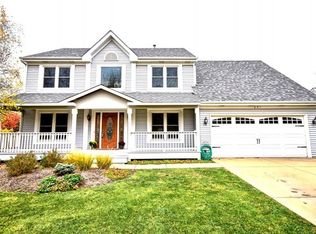 651 Ozier Dr, Batavia, IL