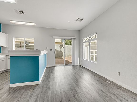 5th image of 2576 Lazy Saddle Dr