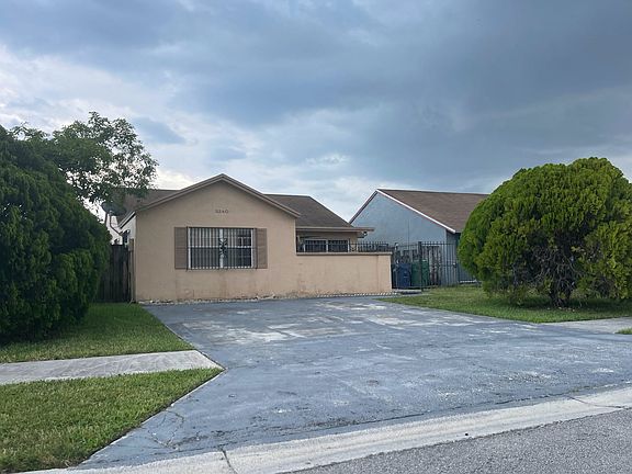 3rd image of 3240 NW 203rd Ln
