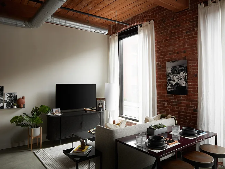 Grayson Lofts — Photo 15