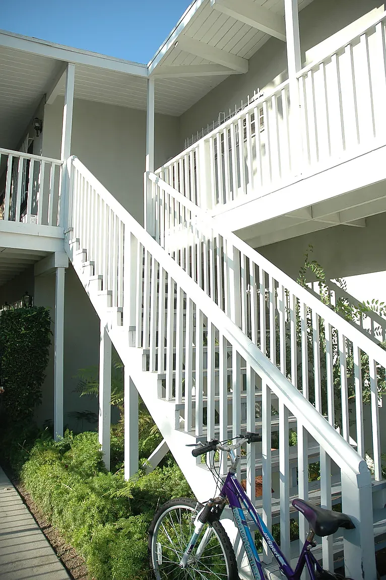 1 bed, 450 sqft, $1,900 — Photo 2