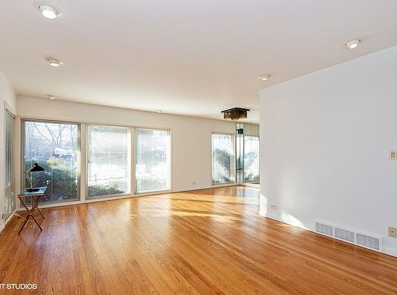 2nd image of 9325 Karlov Ave