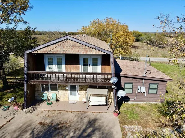 317 E Main St, Severy, KS 67137