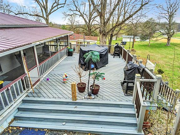2nd image of 460 Port Oliver Cir