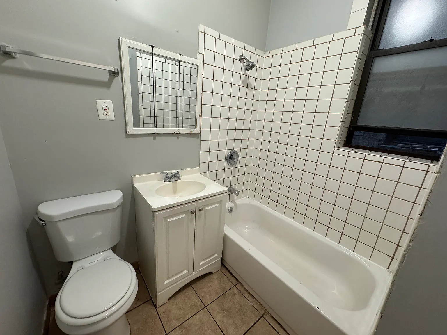 2 bed, 1400 sqft, $1,200 — Photo 3