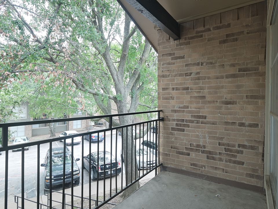 1st image of 301 W Normandale St #2023