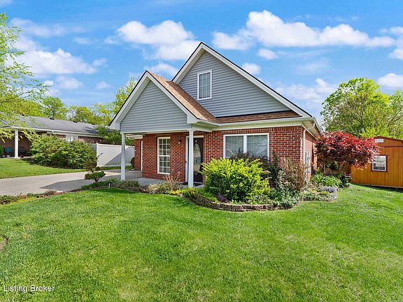 3rd image of 1021 Horse Shoe Dr