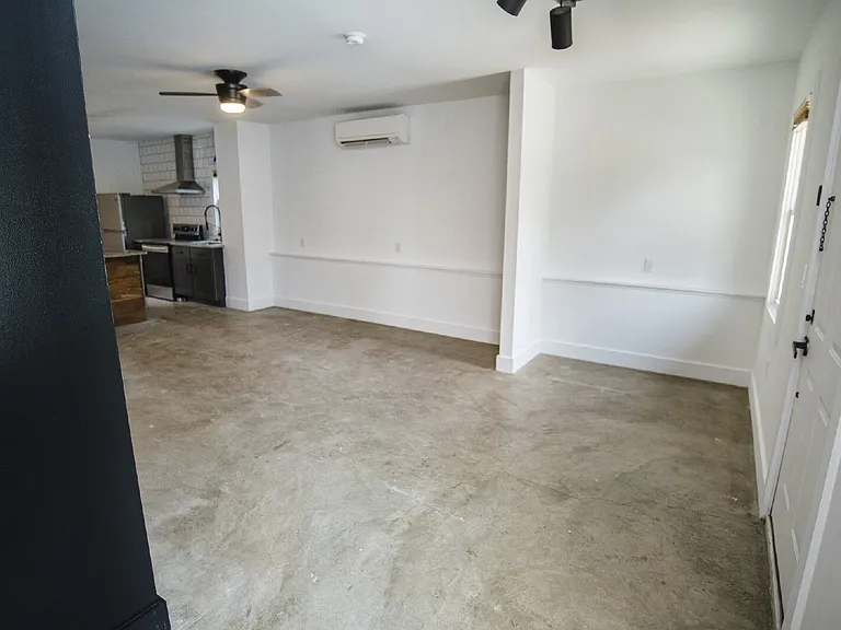 505 N Cameron St — Photo 8