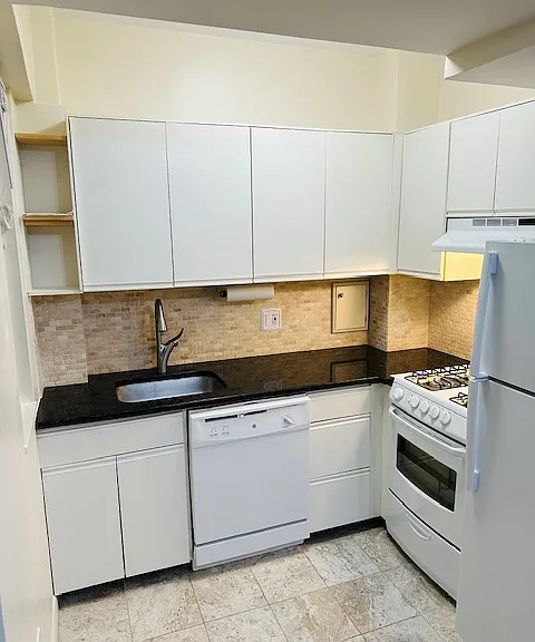 1727 Massachusetts Ave NW #709 — Photo 5