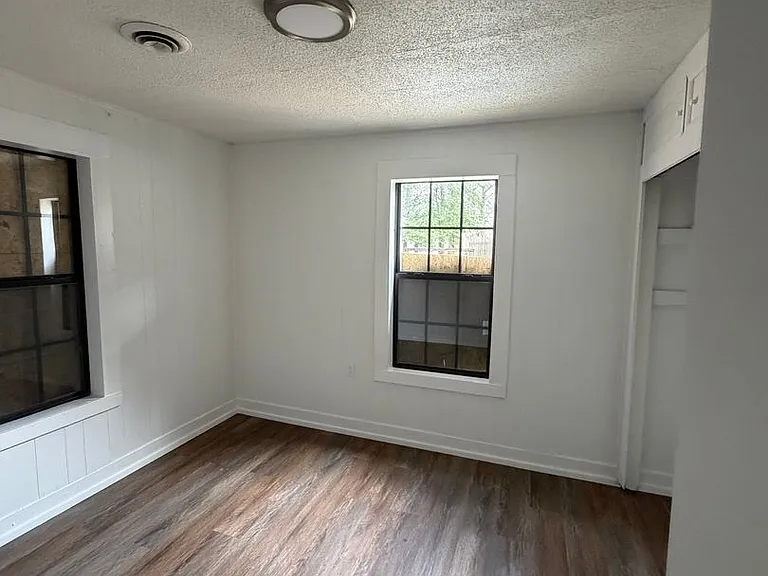 3081 Sunrise St — Photo 9