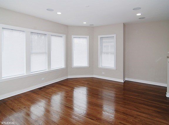 2nd image of 5435 W Kamerling Ave #1