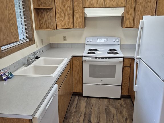 4th image of 508 Warner Ave #11