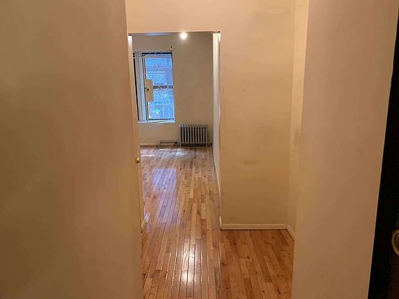 2nd image of 111 W 16th St APT 1N