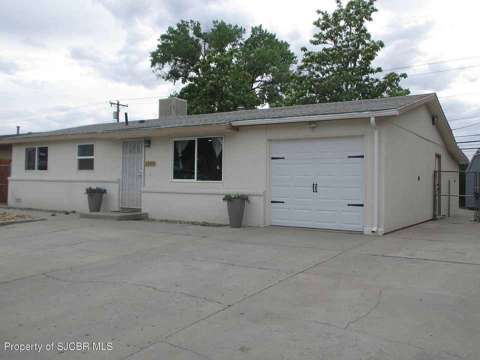 1st image of 2505 Edgecliff Dr