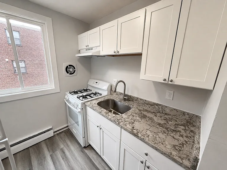 5821 Field Pl NE — Photo 12