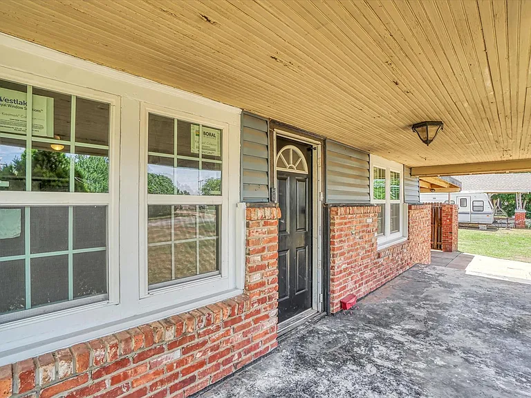 1508 N Crain St — Photo 22