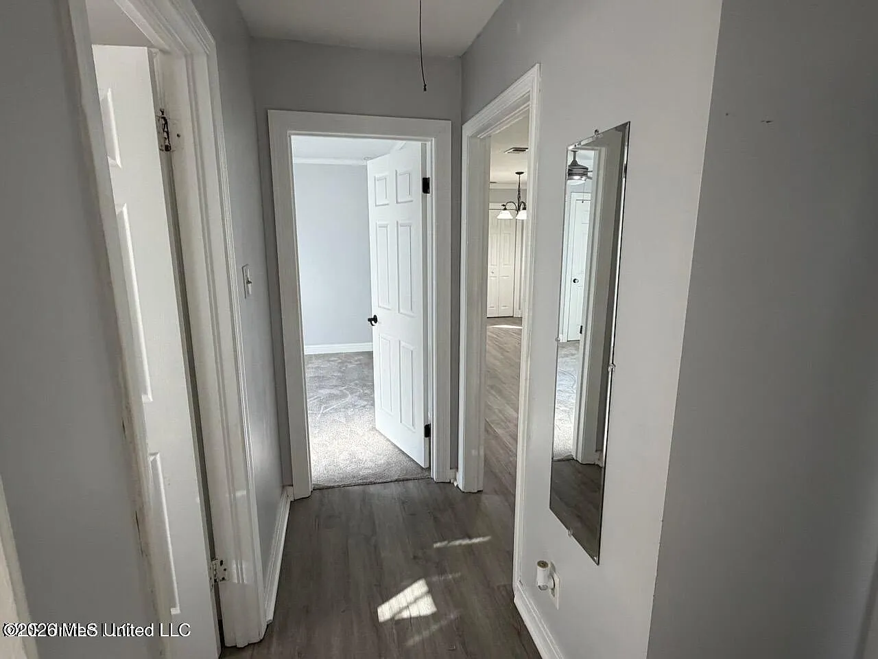 3 bed, 1.0 bath, 1034 sqft, $1,700 — Photo 4
