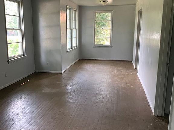 5th image of 3502 Bellaire Ave