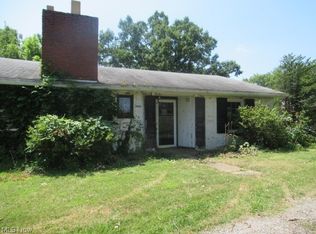 5970 Faircrest St SW, Canton, OH 44706