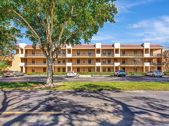 3rd image of 6708 Coral Lake Drive #6708
