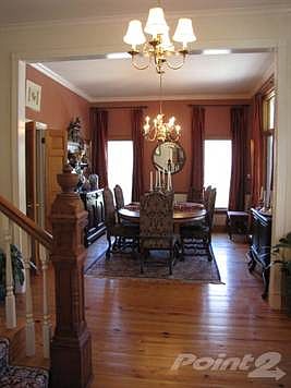 Foyer & Dining
