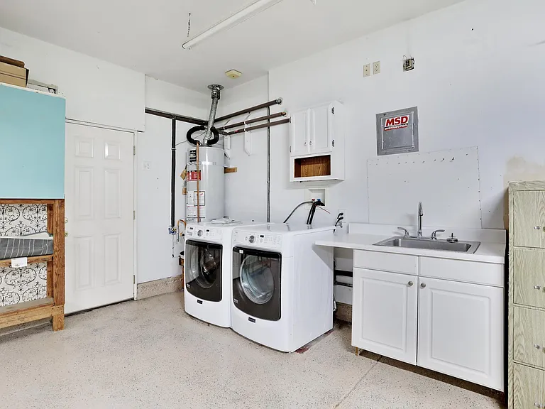 3209 Warwick Rd — Photo 24