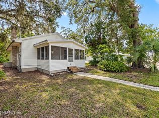 300 E Cochran Ave, Hastings, FL 32145