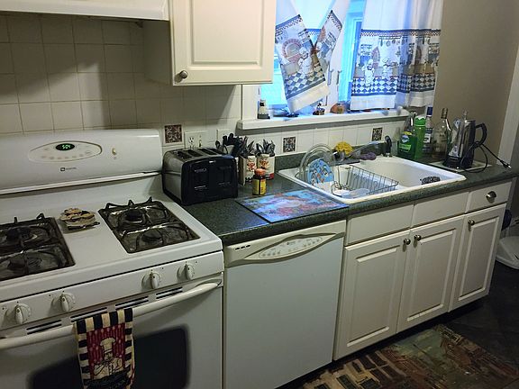 3rd image of 192 Scofield Avenue # Fl 2nd