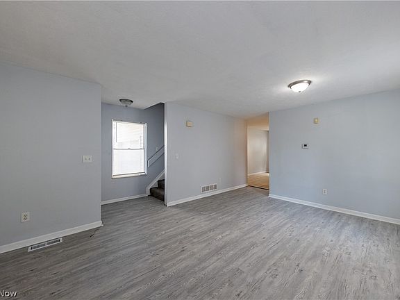 3rd image of 9323 Pratt Ave