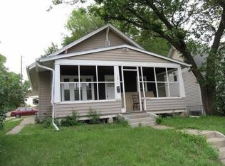 2417 W 1st St, Sioux City, IA 51103