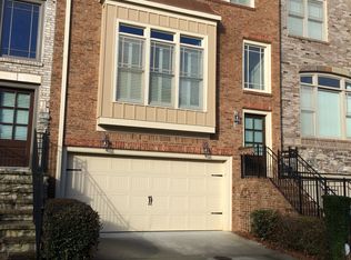 370 Mystic Ridge Ln, Sandy Springs, GA 30342